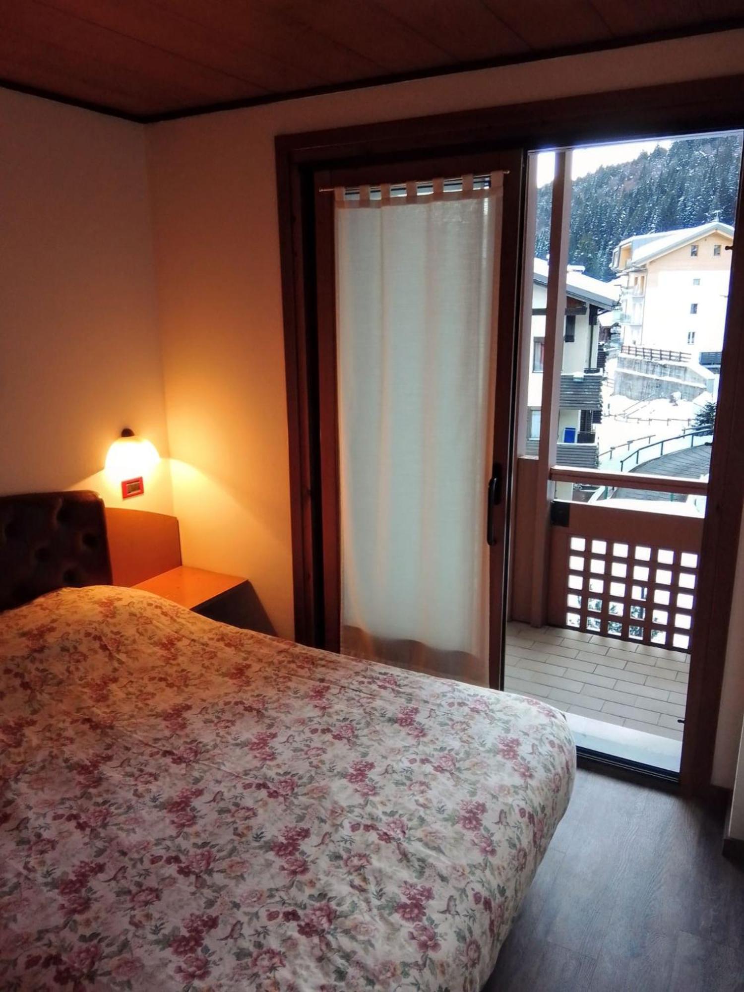 Residence Orsa Maggiore Madonna Kamer foto